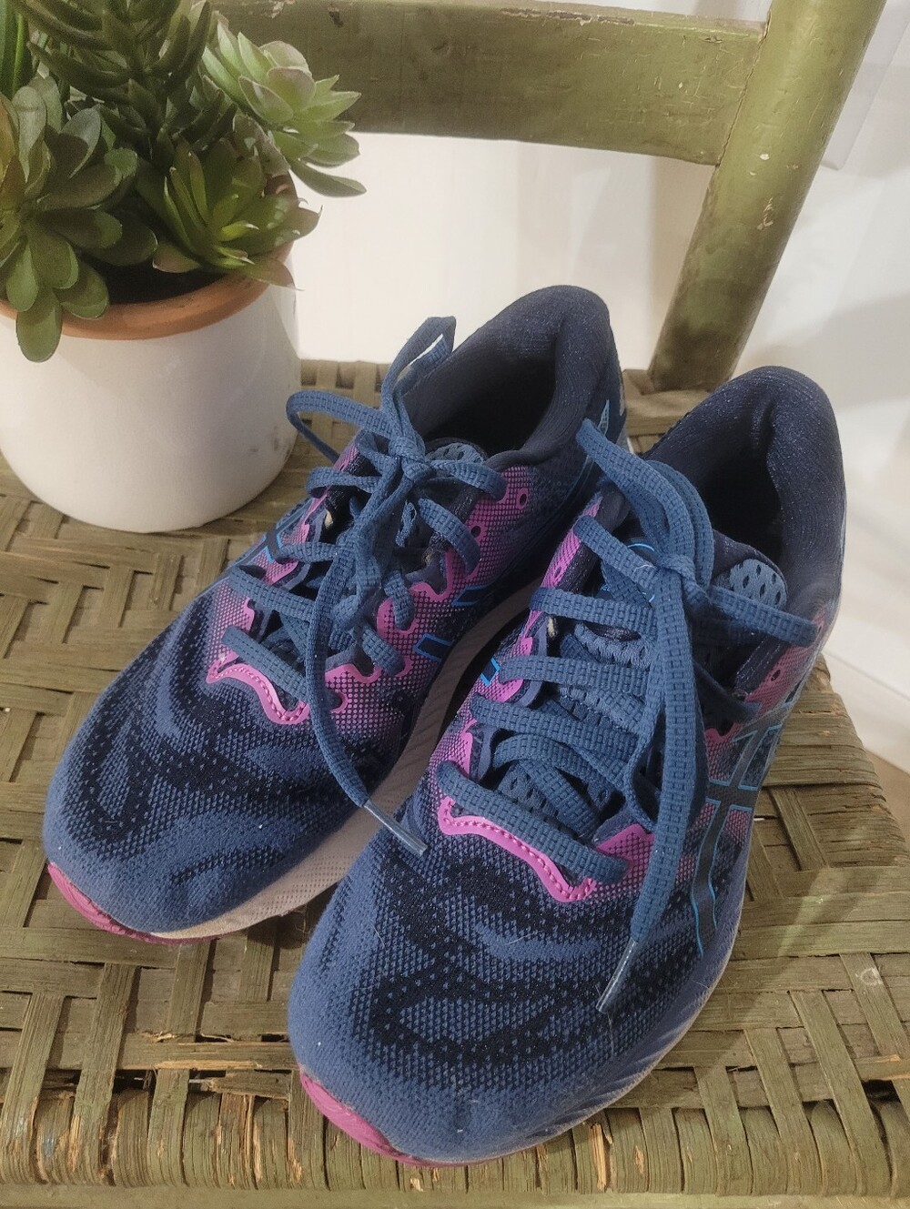Asics Women's Gel Nimbus 23 Navy Pink Athletic Running Sneakers Size 7.5